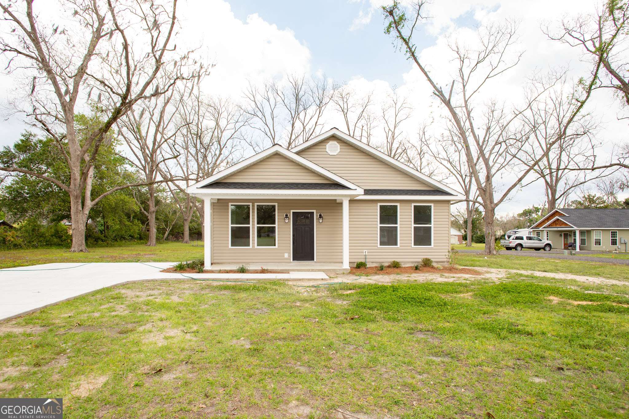 Blackshear, GA 31516,322 Walker St