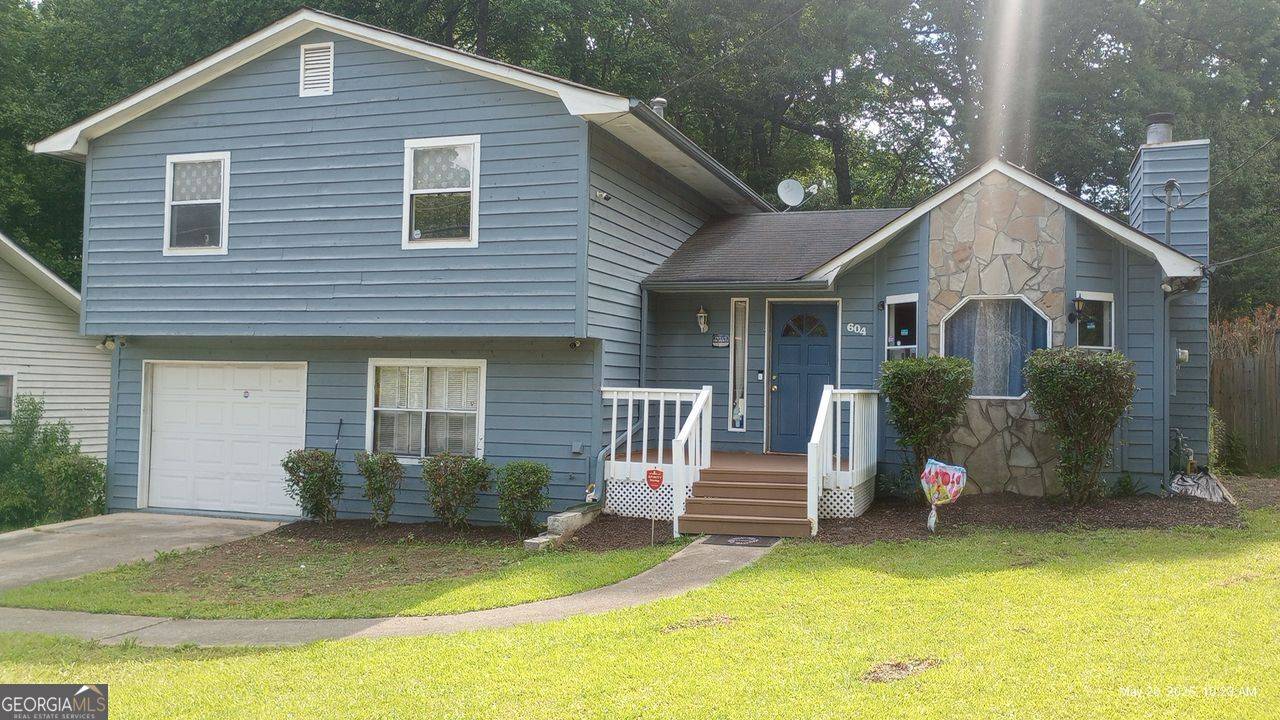 Stone Mountain, GA 30087,604 PEPPERWOOD LN
