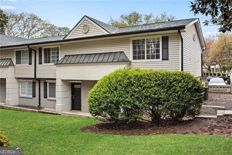 Atlanta, GA 30328,6940 Roswell RD #2F