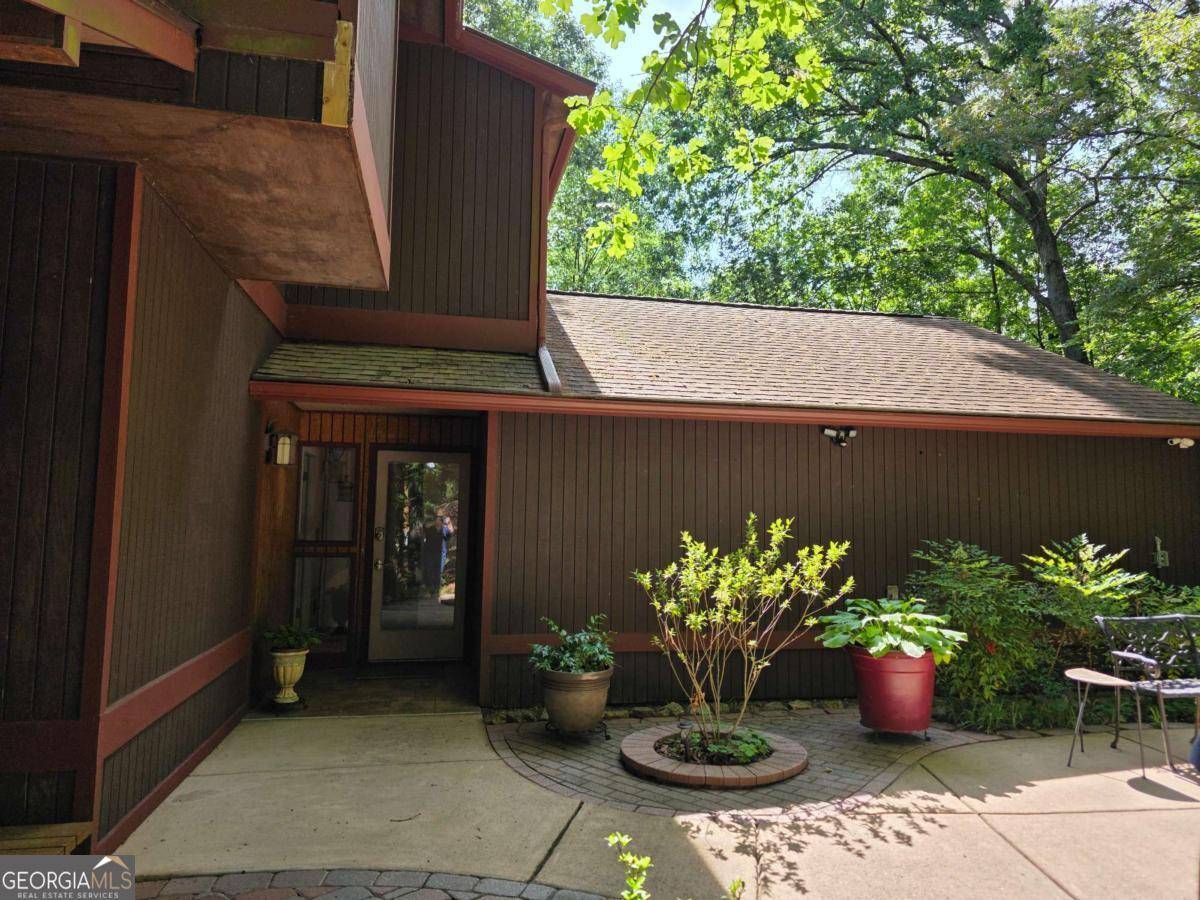 Woodstock, GA 30188,406 Vivian WAY