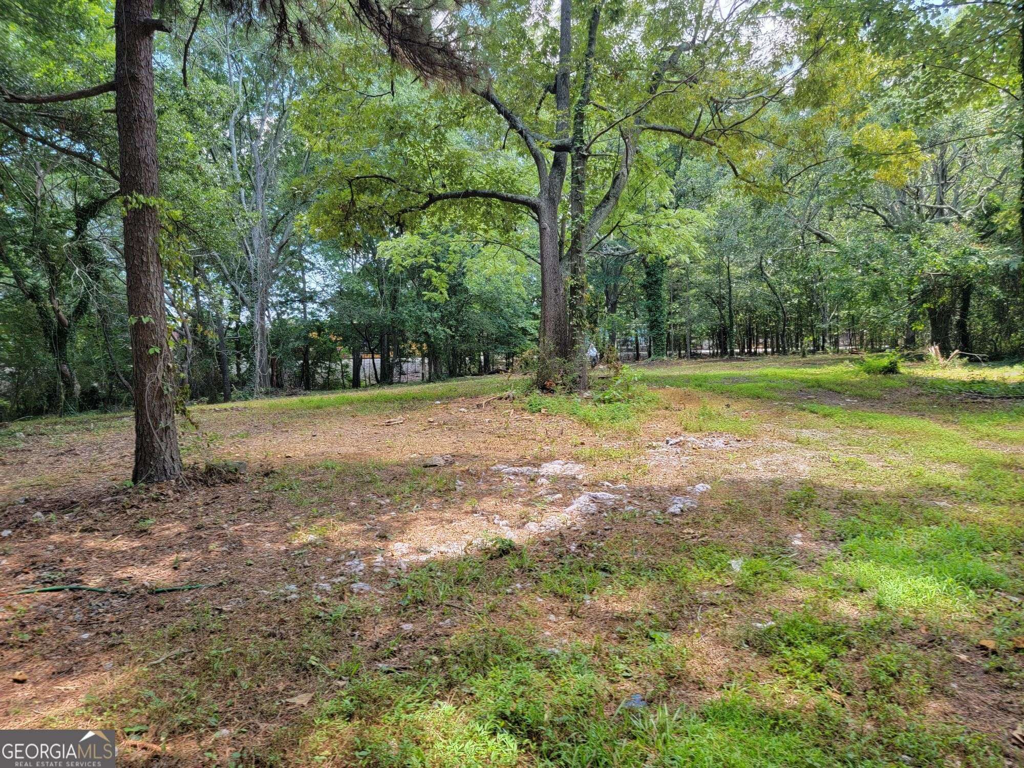 Stone Mountain, GA 30083,947 Sheppard RD
