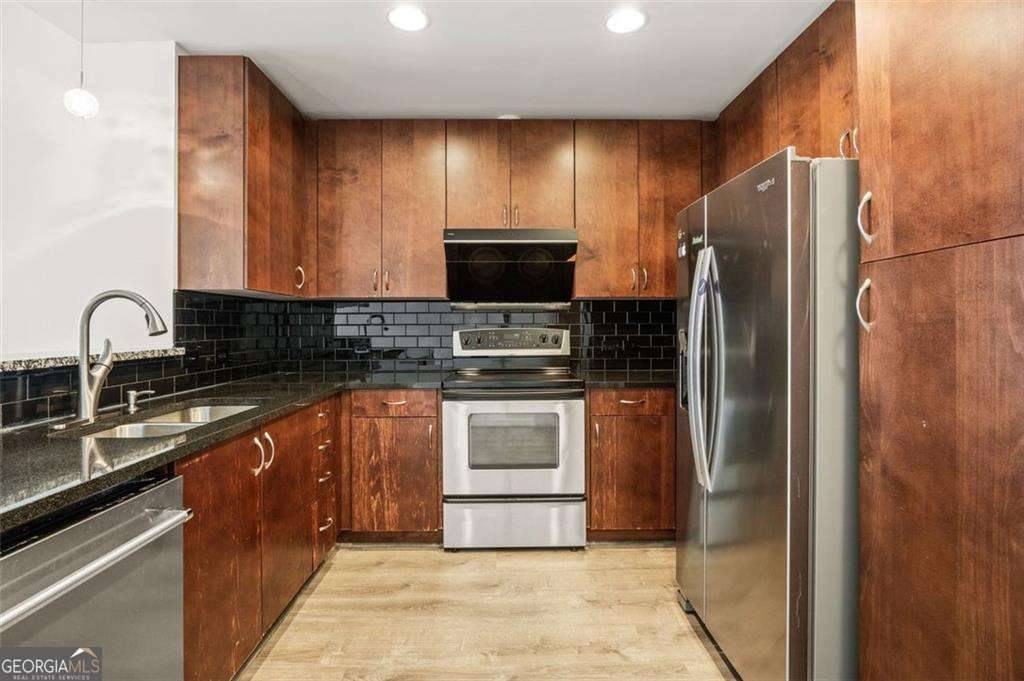 Atlanta, GA 30308,860 PEACHTREE ST NE #2209
