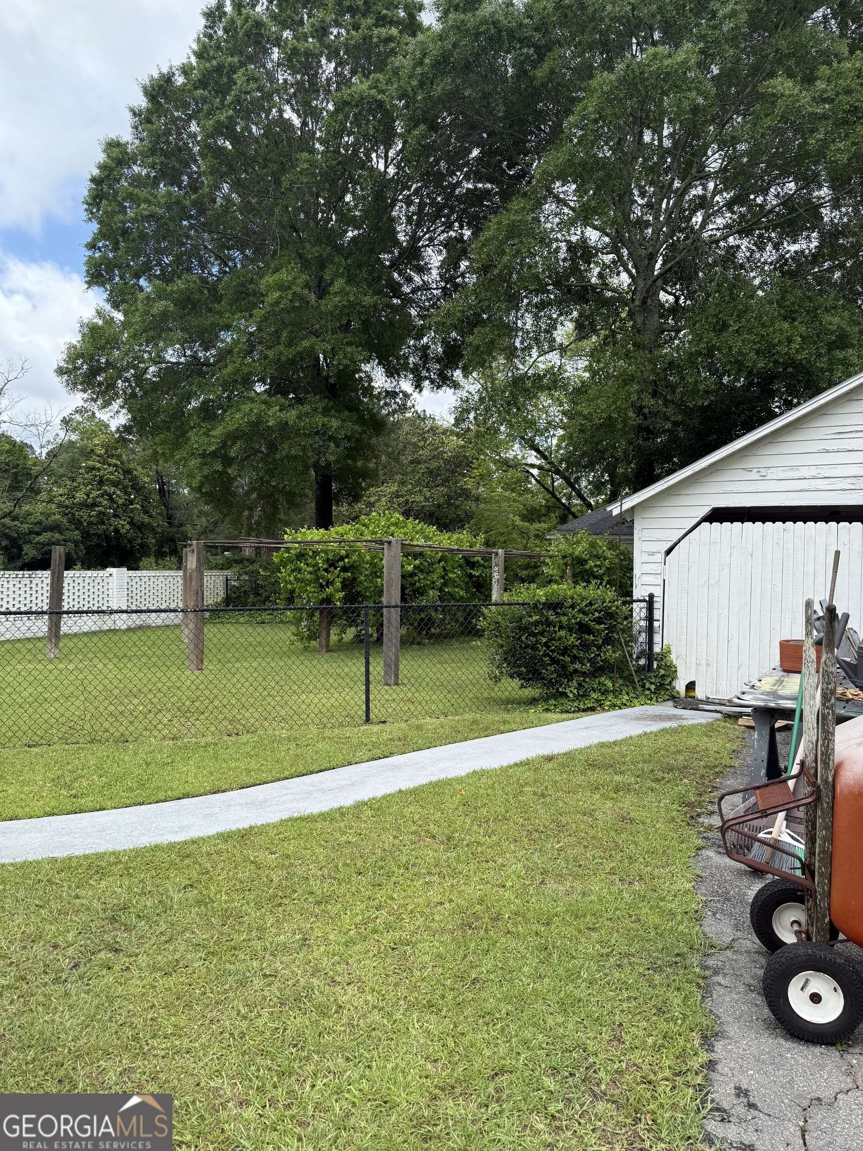 Eastman, GA 31023,606 5th AVE