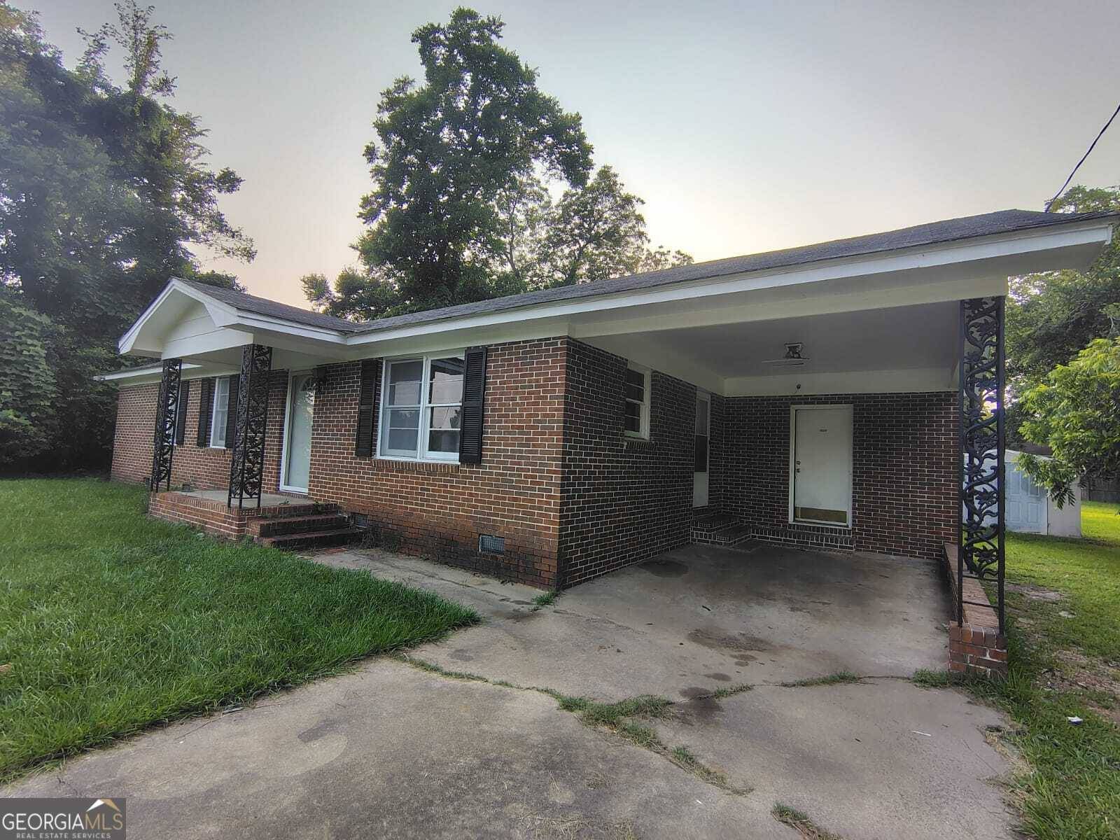 Hawkinsville, GA 31036,7 Highland AVE