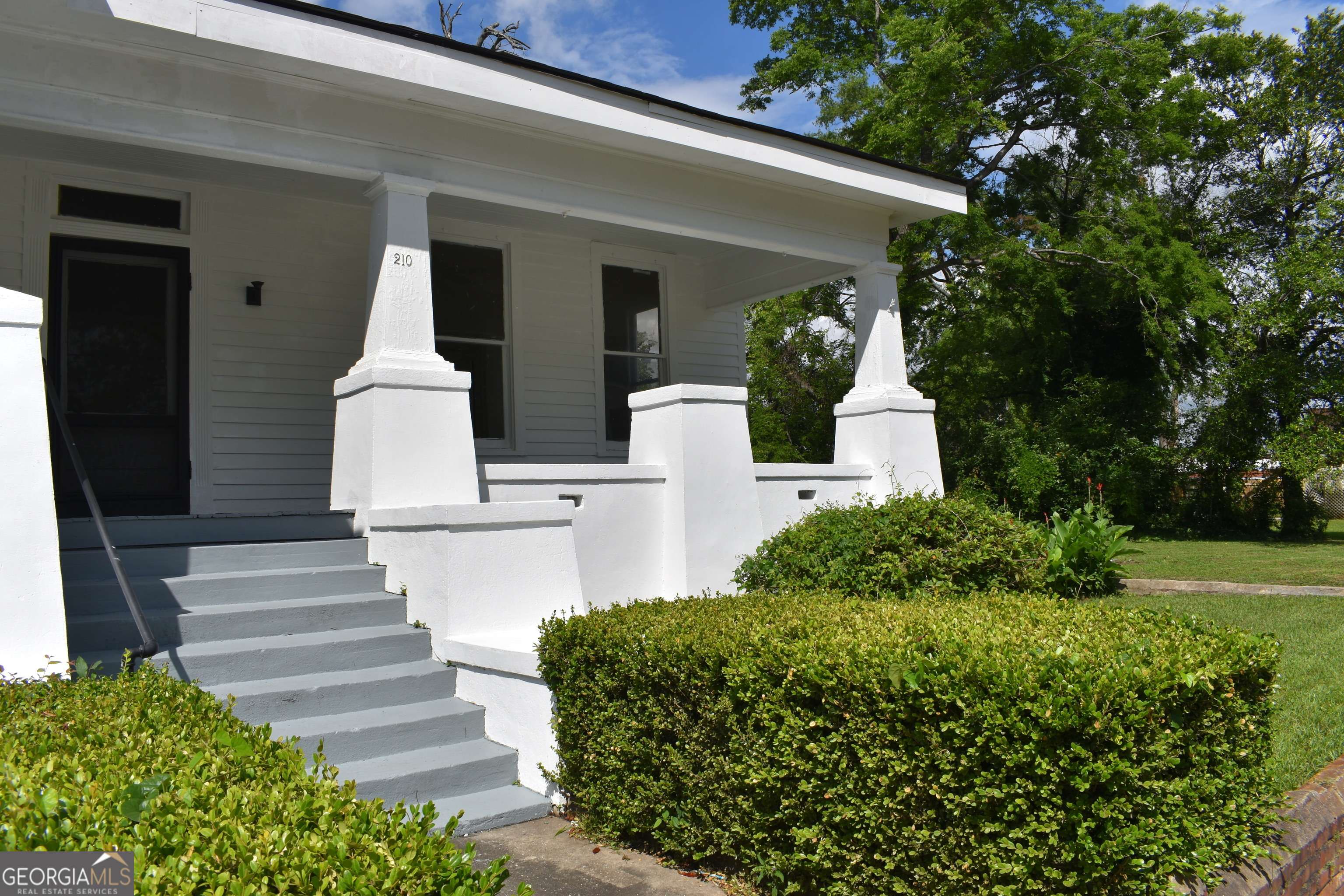 Sandersville, GA 31082,210 E Church ST