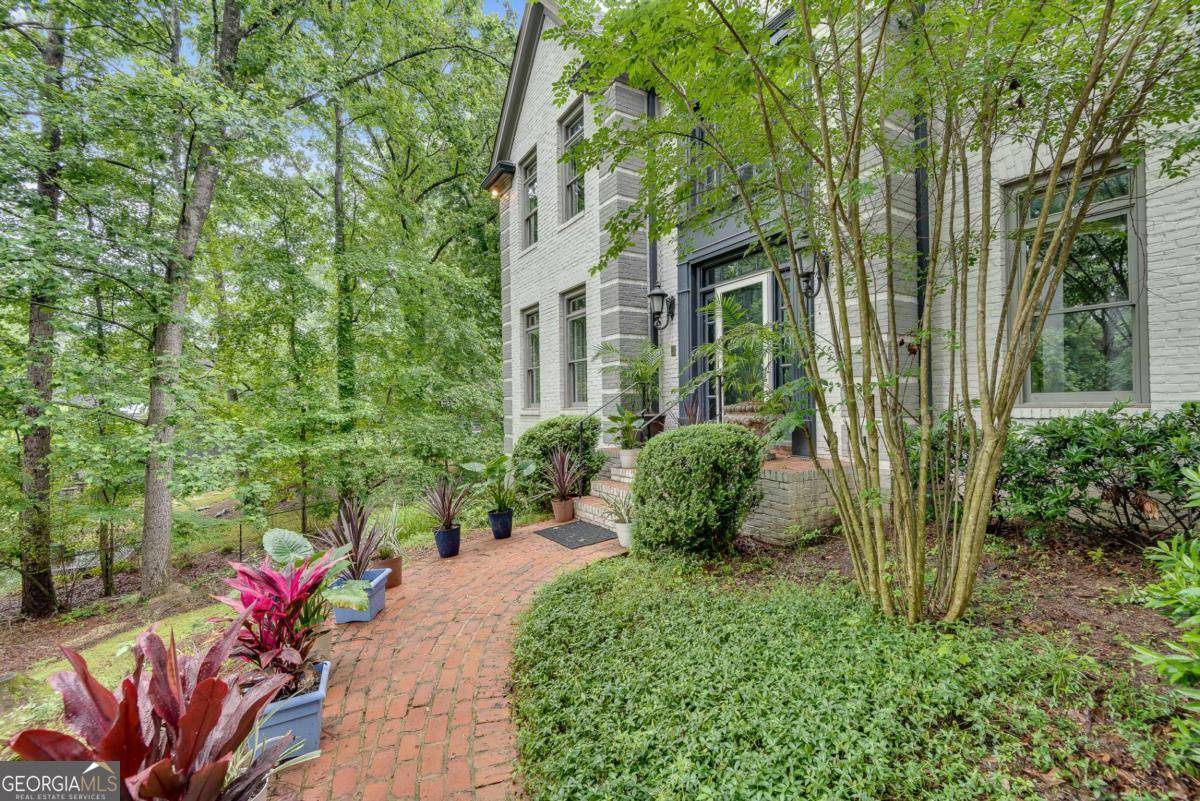 Sandy Springs, GA 30350,2680 Spalding DR