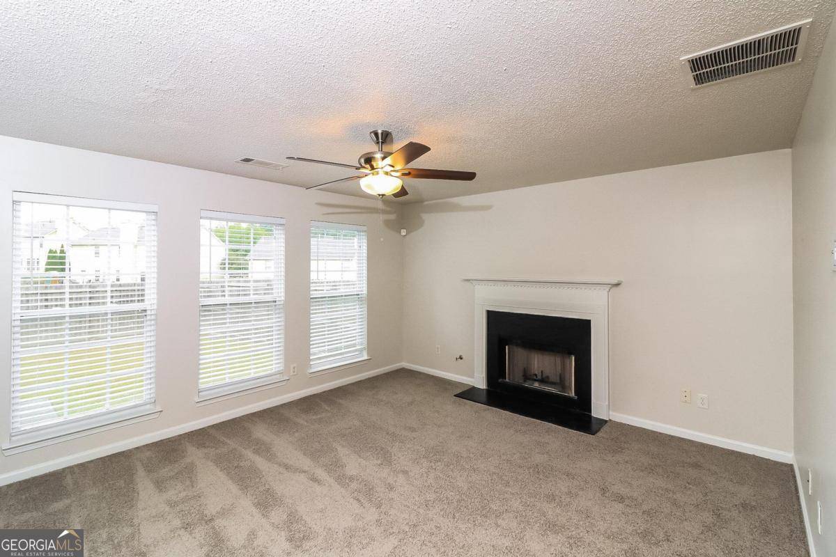 Fairburn, GA 30213,5792 Village LOOP