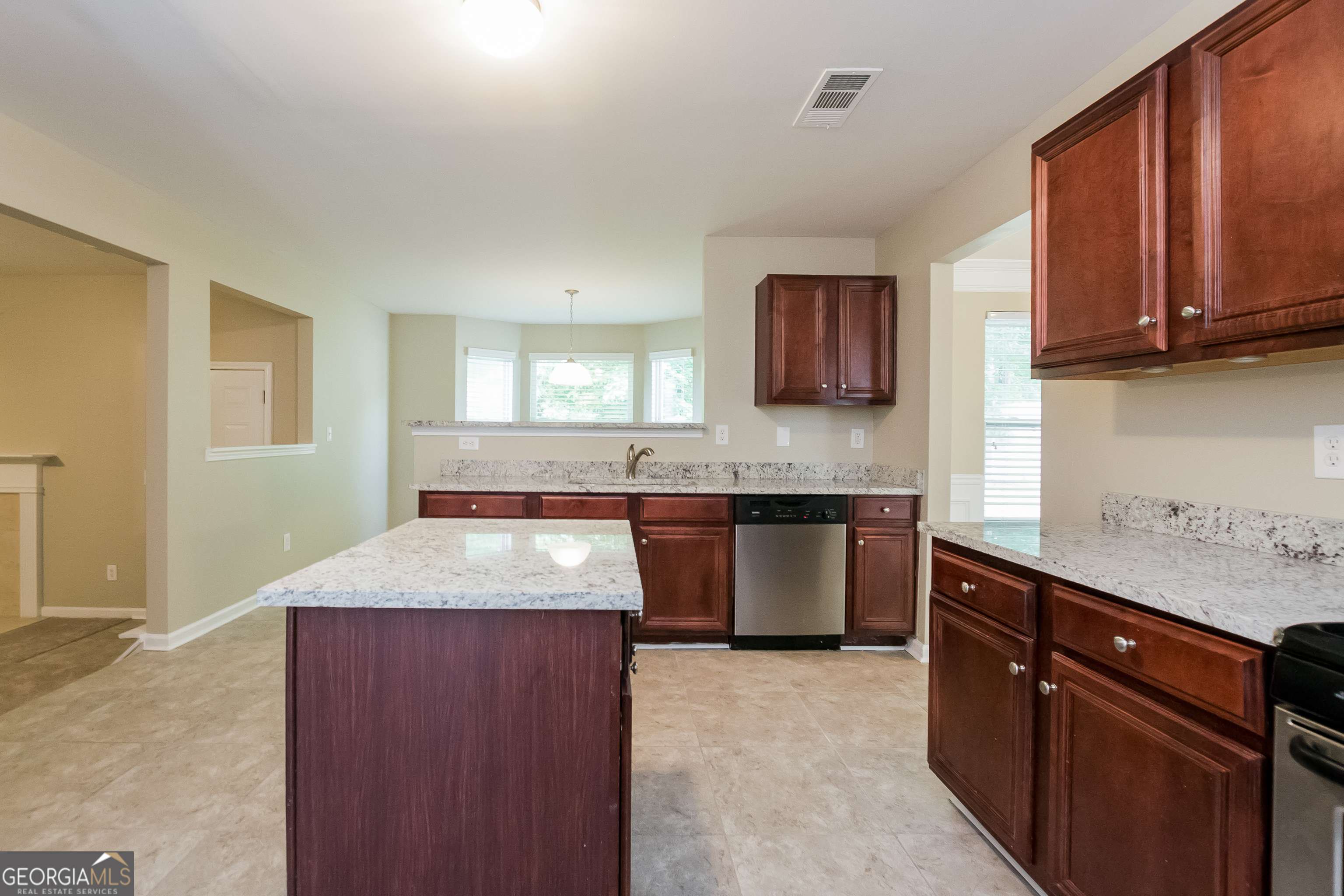 Atlanta, GA 30331,6322 Shell DR SW