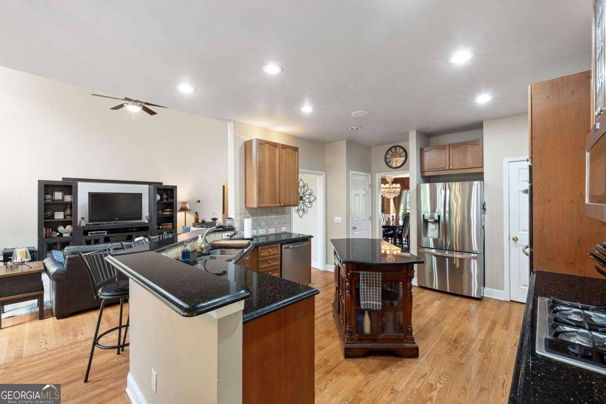 Suwanee, GA 30024,417 Rhodes House DR