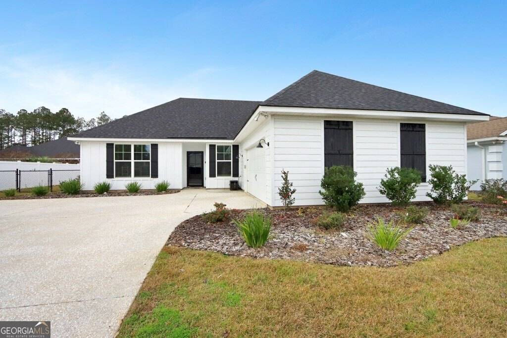 Jesup, GA 31546,233 Isabella WAY