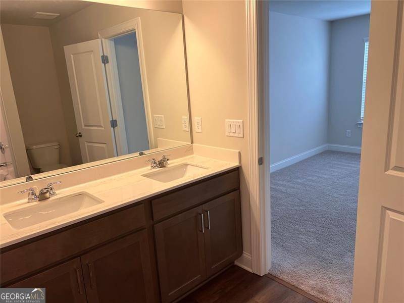 Kennesaw, GA 30144,4722 CANARY DIAMOND
