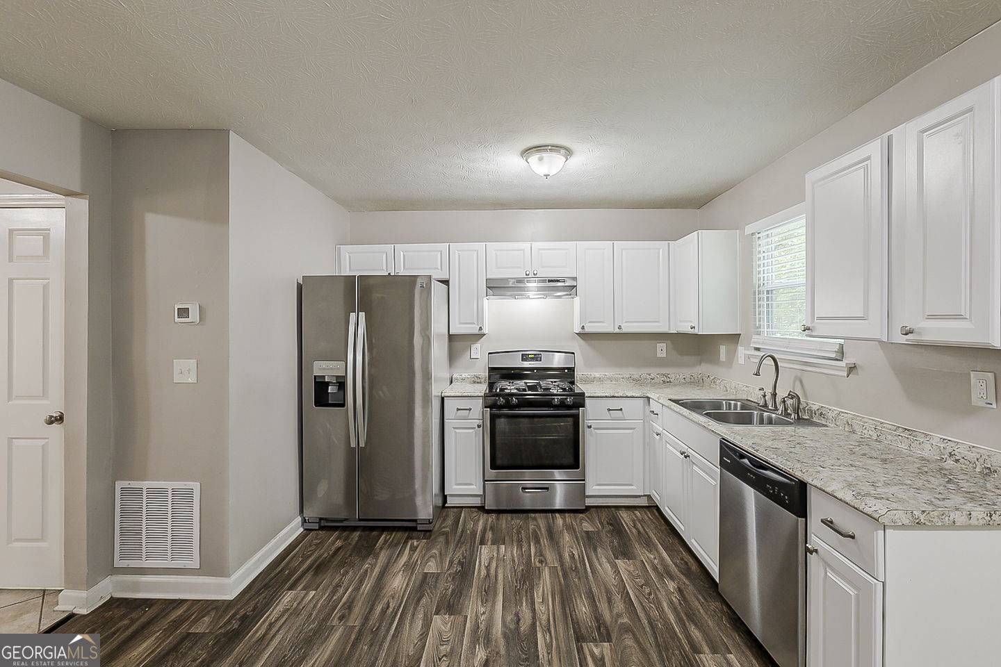Stone Mountain, GA 30087,5786 Longbow DR