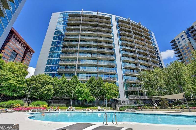 Atlanta, GA 30309,950 W Peachtree ST #911