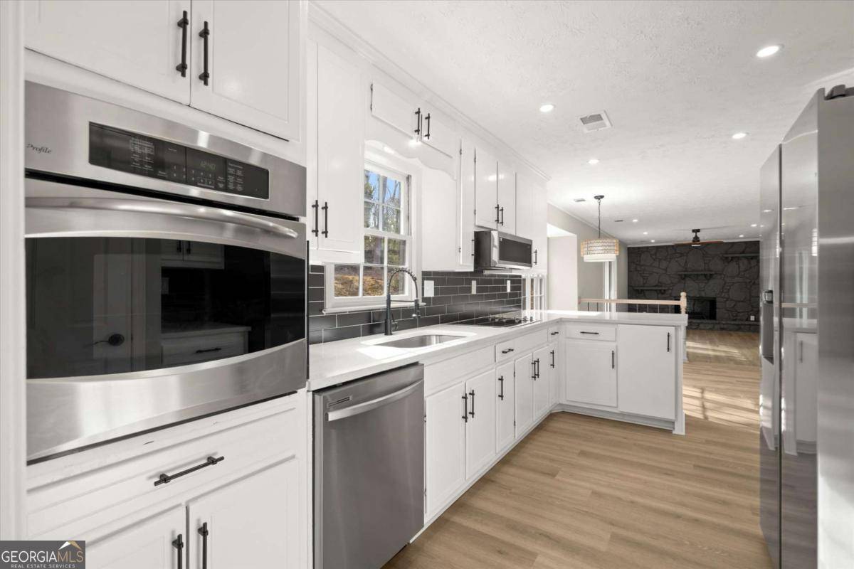 Stone Mountain, GA 30088,5427 Fieldgreen DR