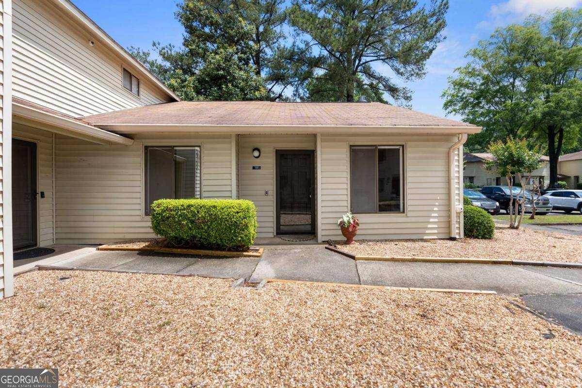Lawrenceville, GA 30044,1104 Country CT