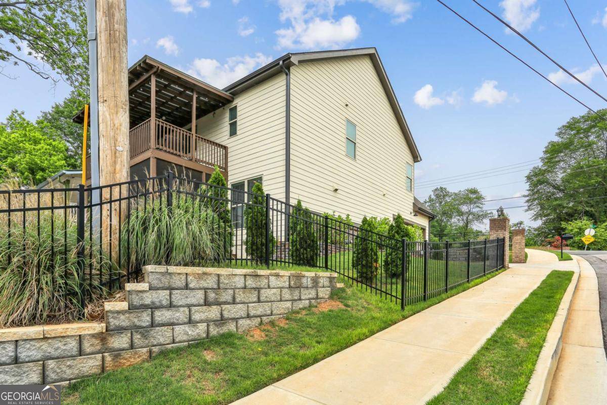 Buford, GA 30518,461 Silver ST