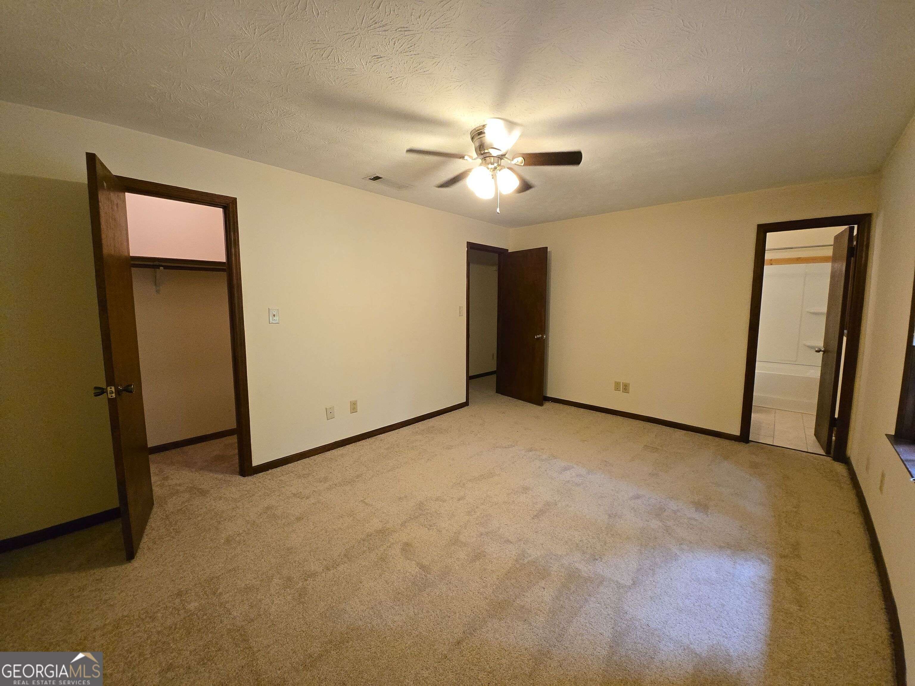 Conyers, GA 30013,3937 Woodland CIR SE