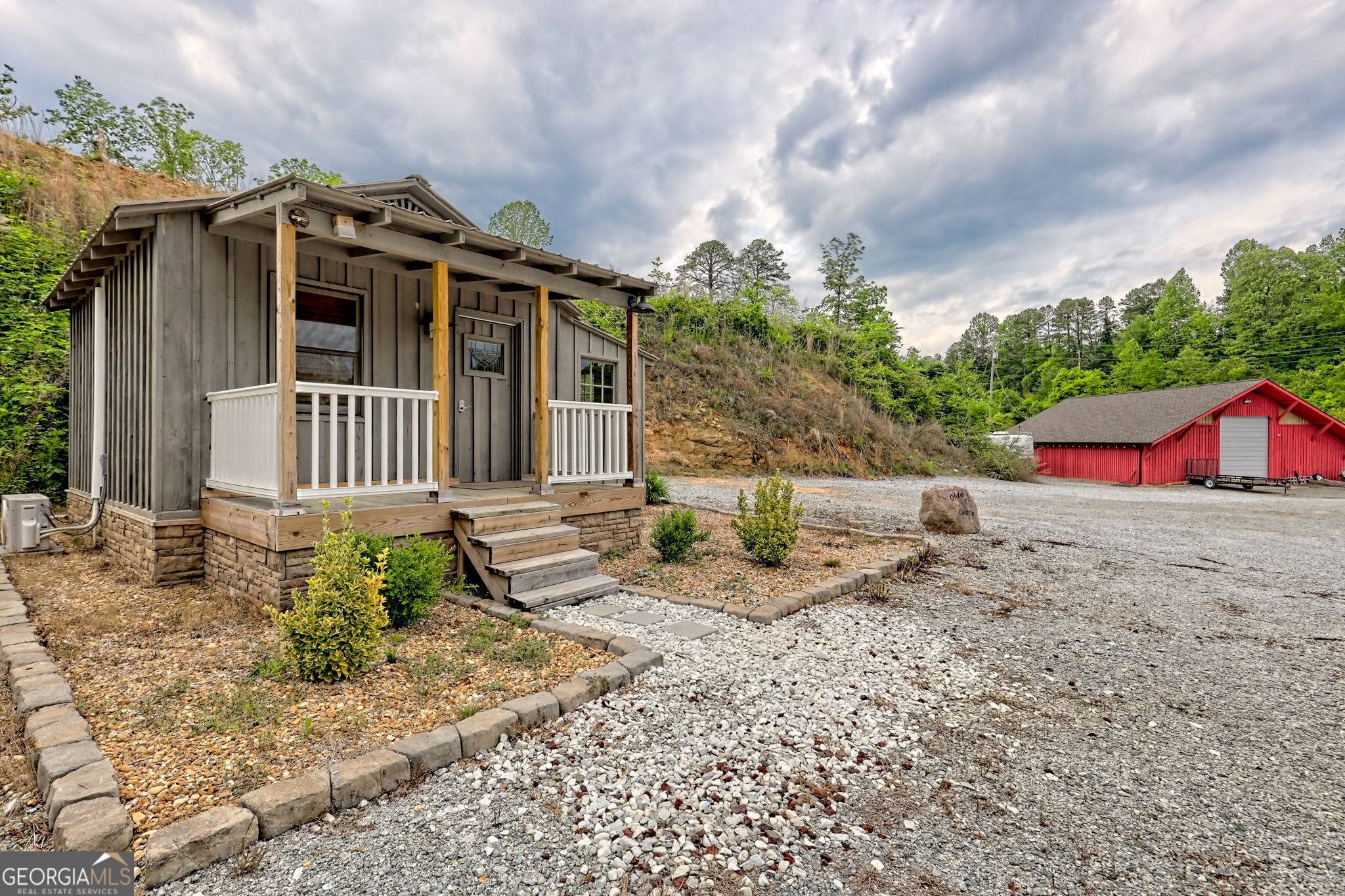 Lakemont, GA 30552,7506 Highway 441 S