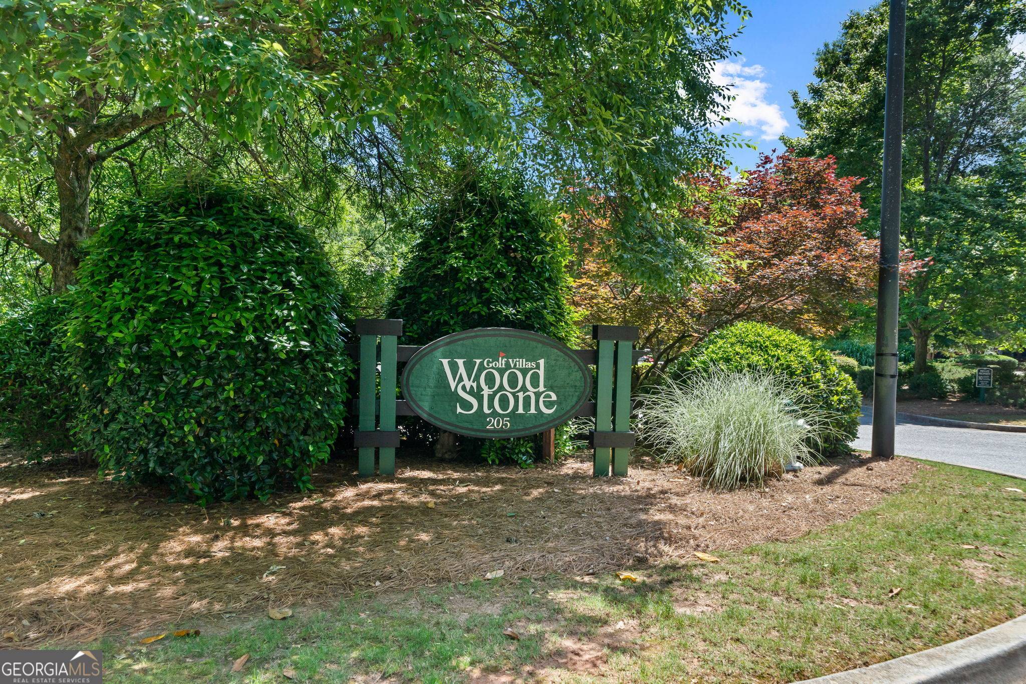 Athens, GA 30605,205 Woodstone DR #APT 17