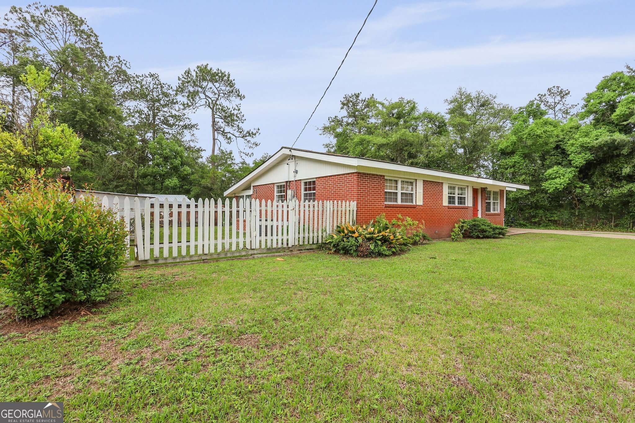Jesup, GA 31546,985 Seven Oaks RD