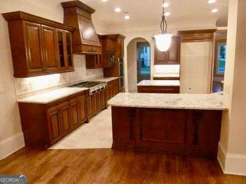 Marietta, GA 30062,2295 Valla Parc CT