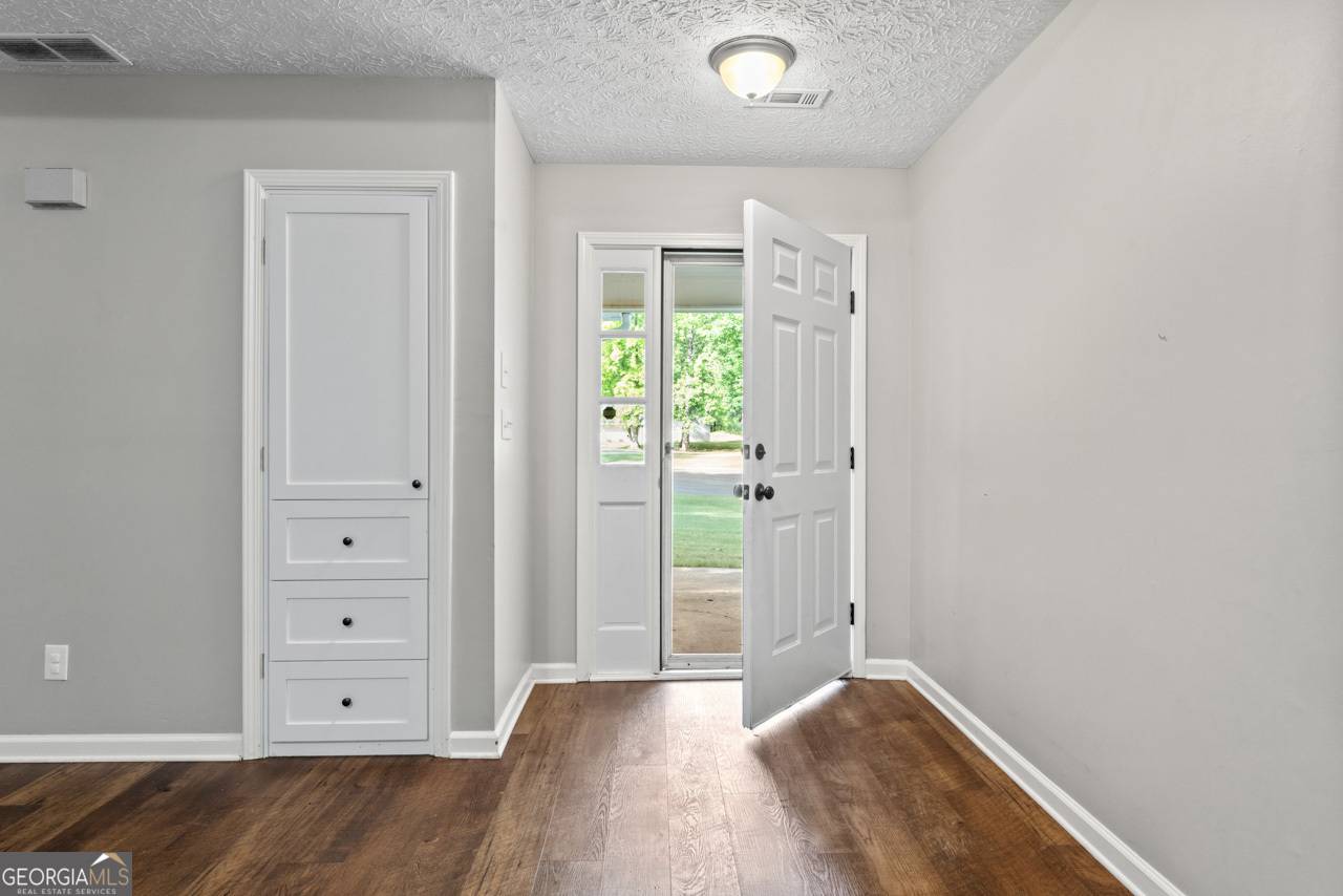 Newnan, GA 30265,107 Posey Woods DR
