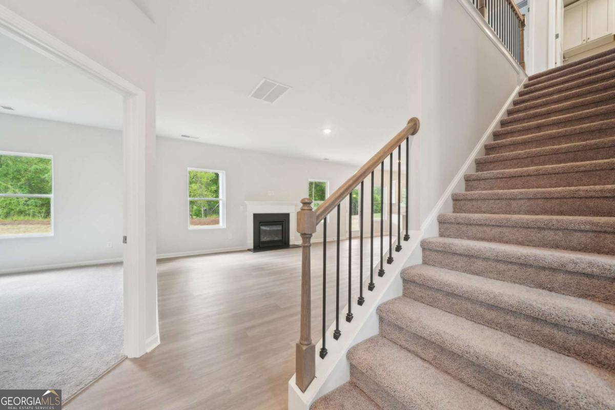 Loganville, GA 30052,3633 Squires Park LN