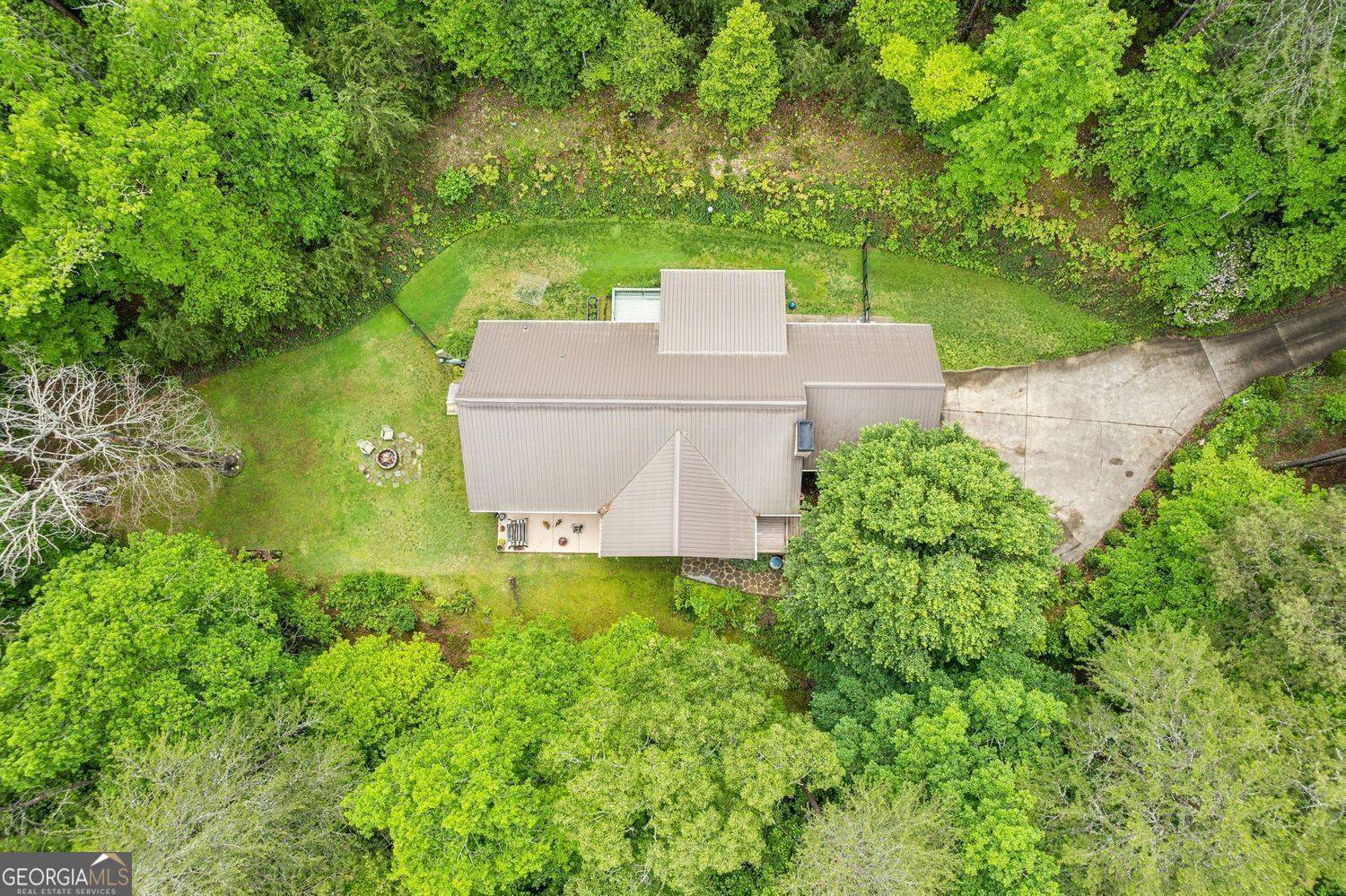 Ellijay, GA 30536,670 Sally CIR