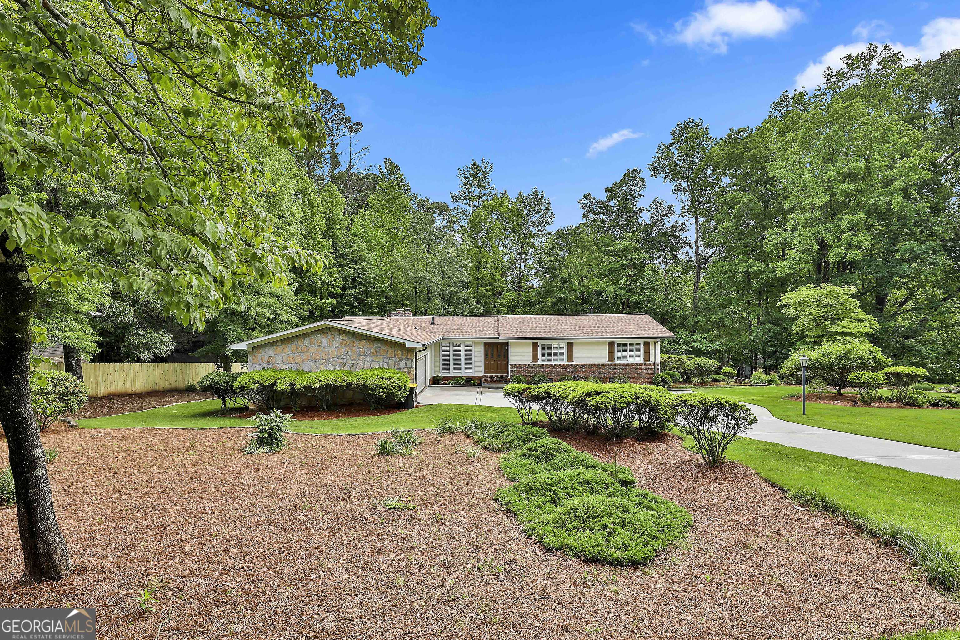 Peachtree City, GA 30269,502 Pine CIR