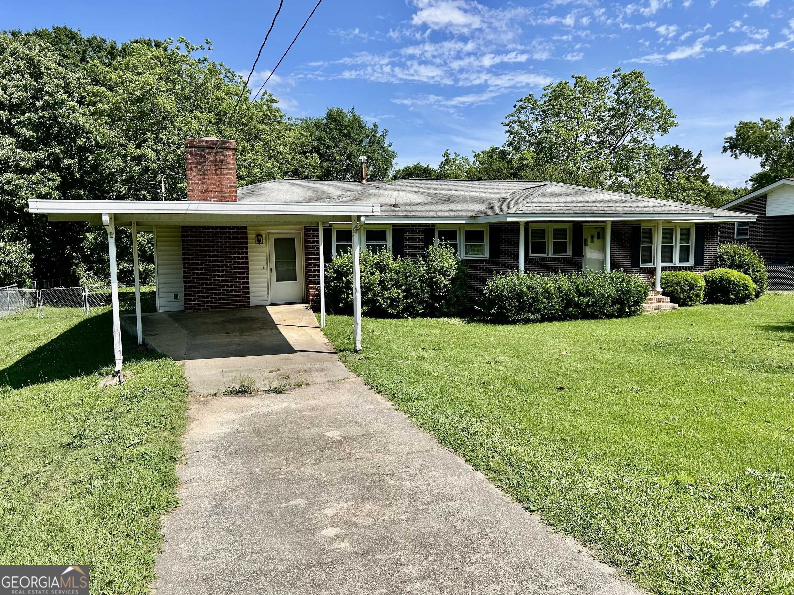 Elberton, GA 30635,1043 Ruckersville RD