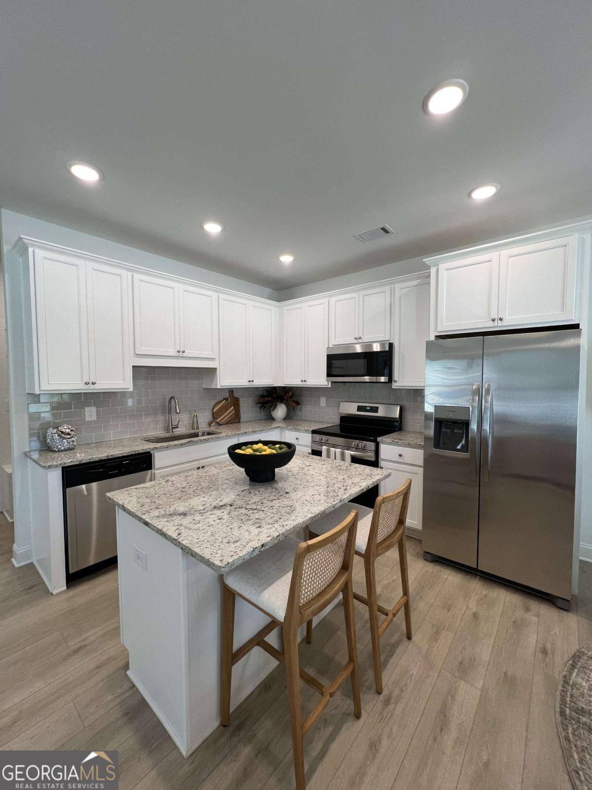 Athens, GA 30606,165 MILL CENTER BLVD #212