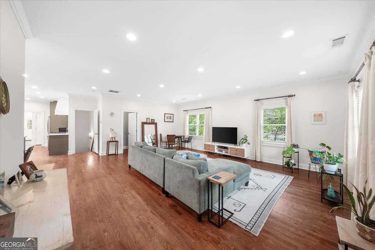 Atlanta, GA 30317,2324 Oakview RD NE