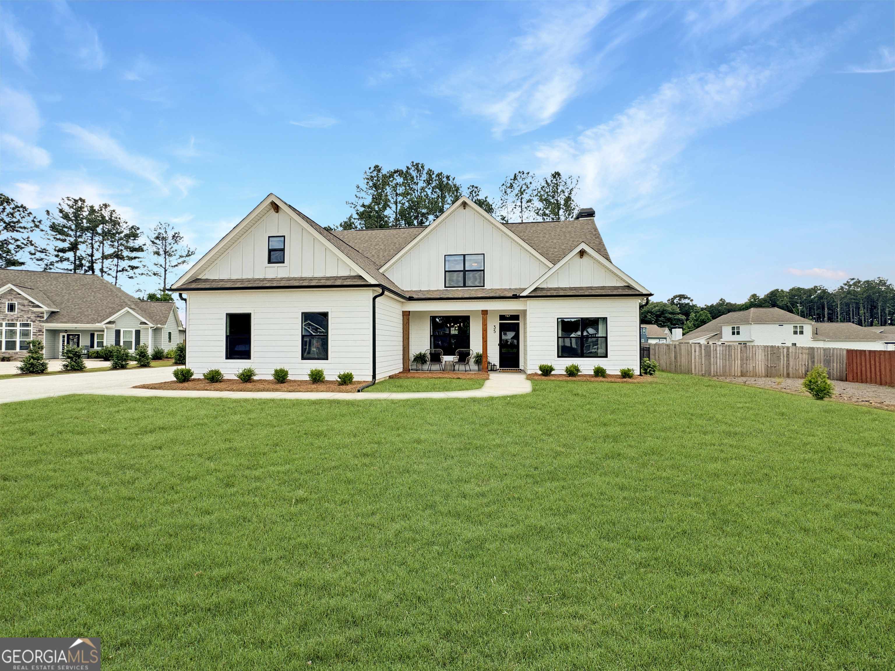 Senoia, GA 30276,35 Perkins CV