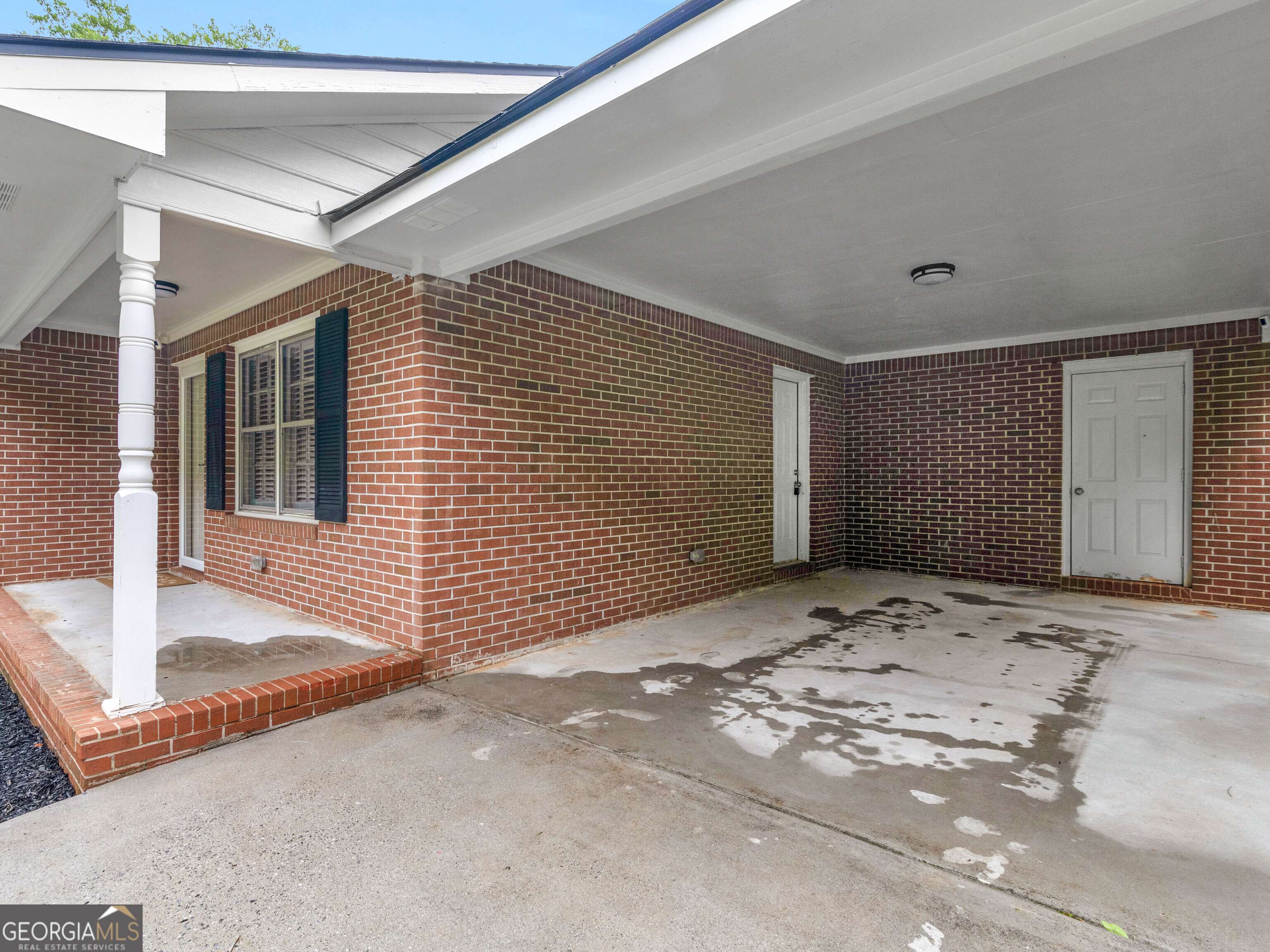 Griffin, GA 30223,2165 Locust Grove RD