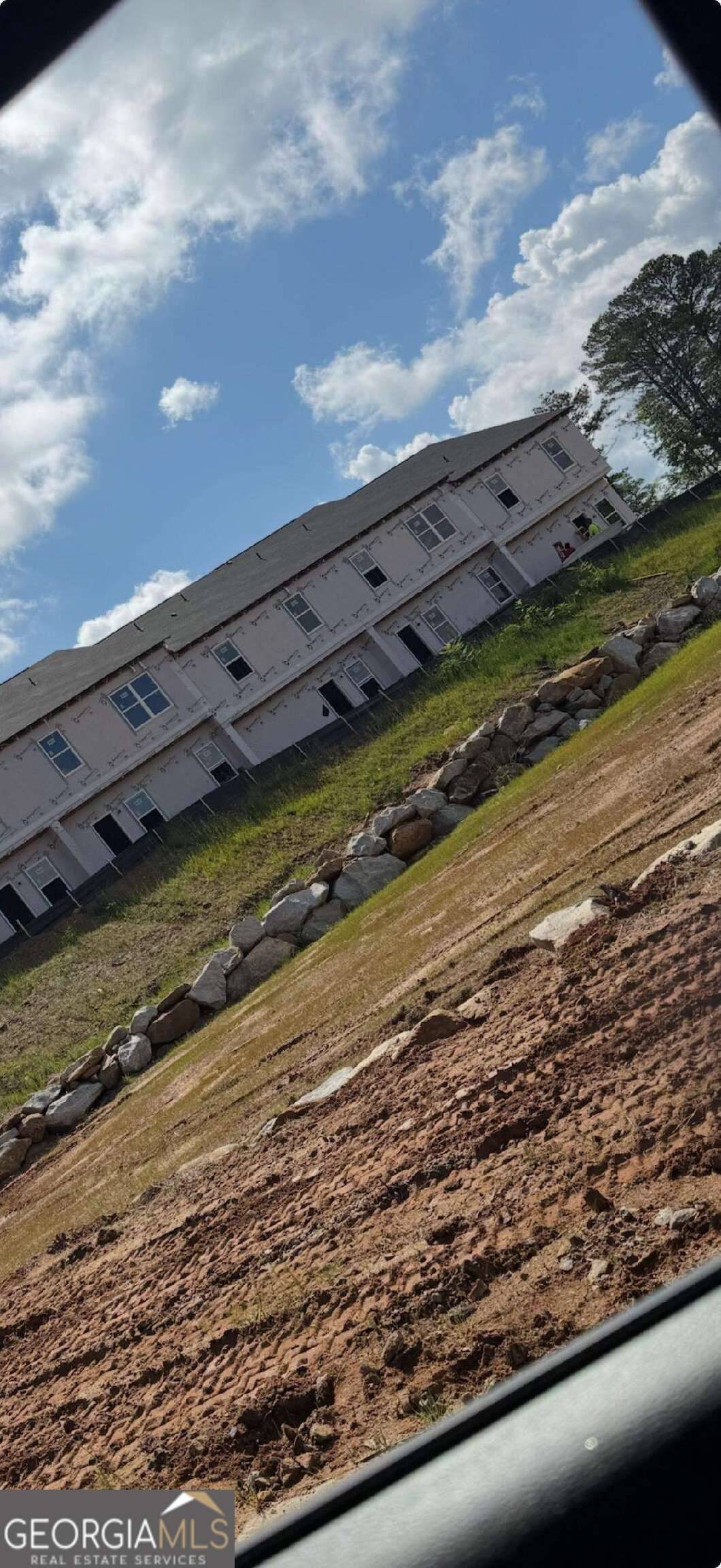 Conyers, GA 30094,218 Seward ST #92