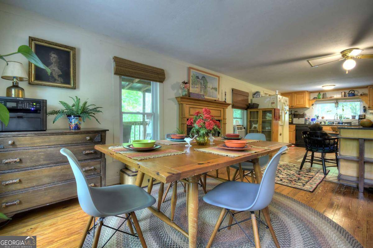 Mccaysville, GA 30555,191 Hilltop CIR