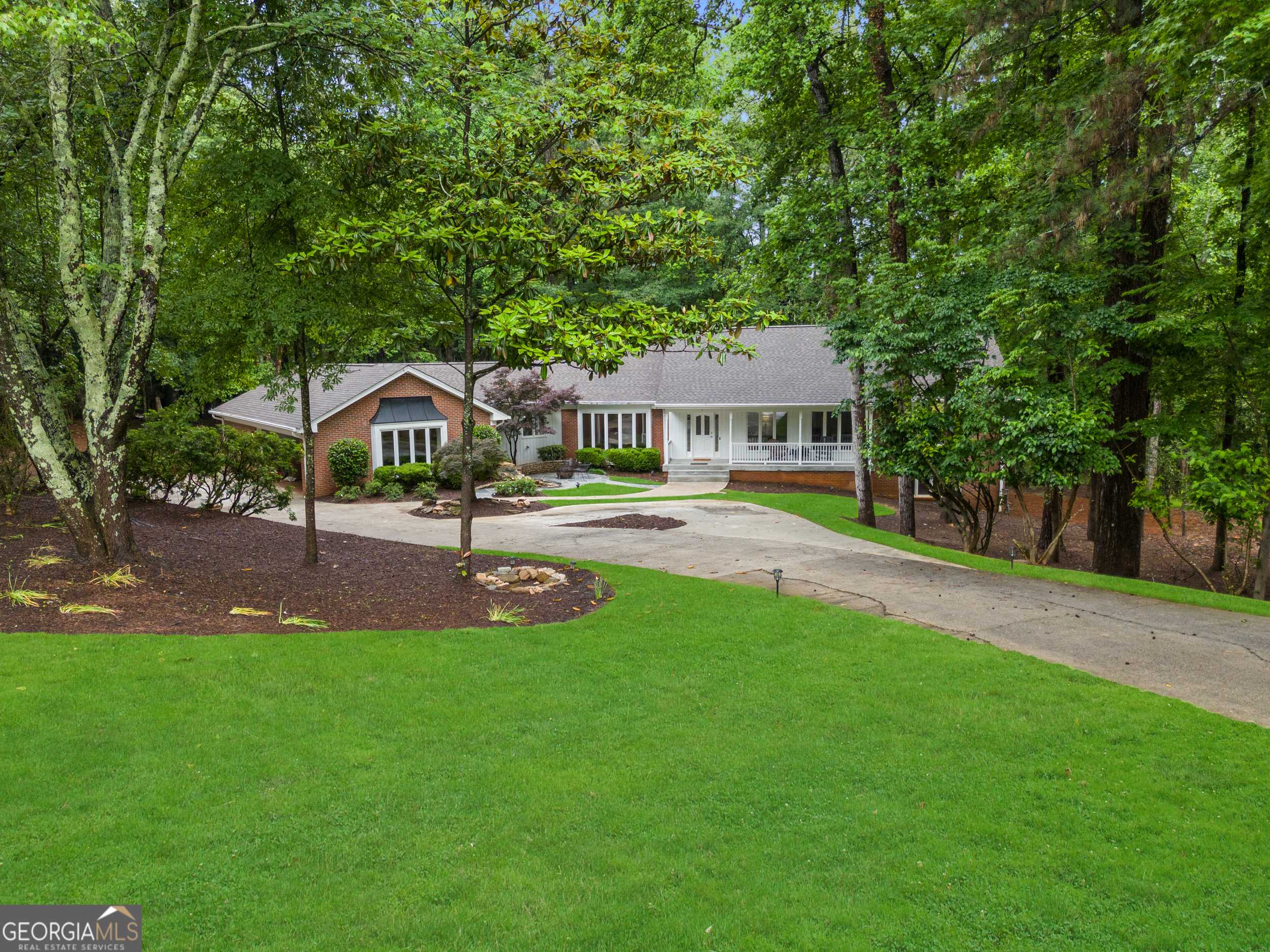 Alpharetta, GA 30022,630 BUTTERCUP TRCE