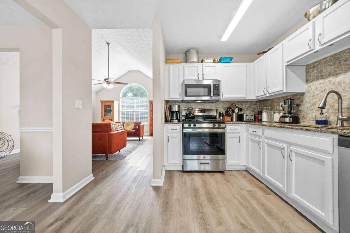 Hampton, GA 30228,11072 Pebble Ridge DR