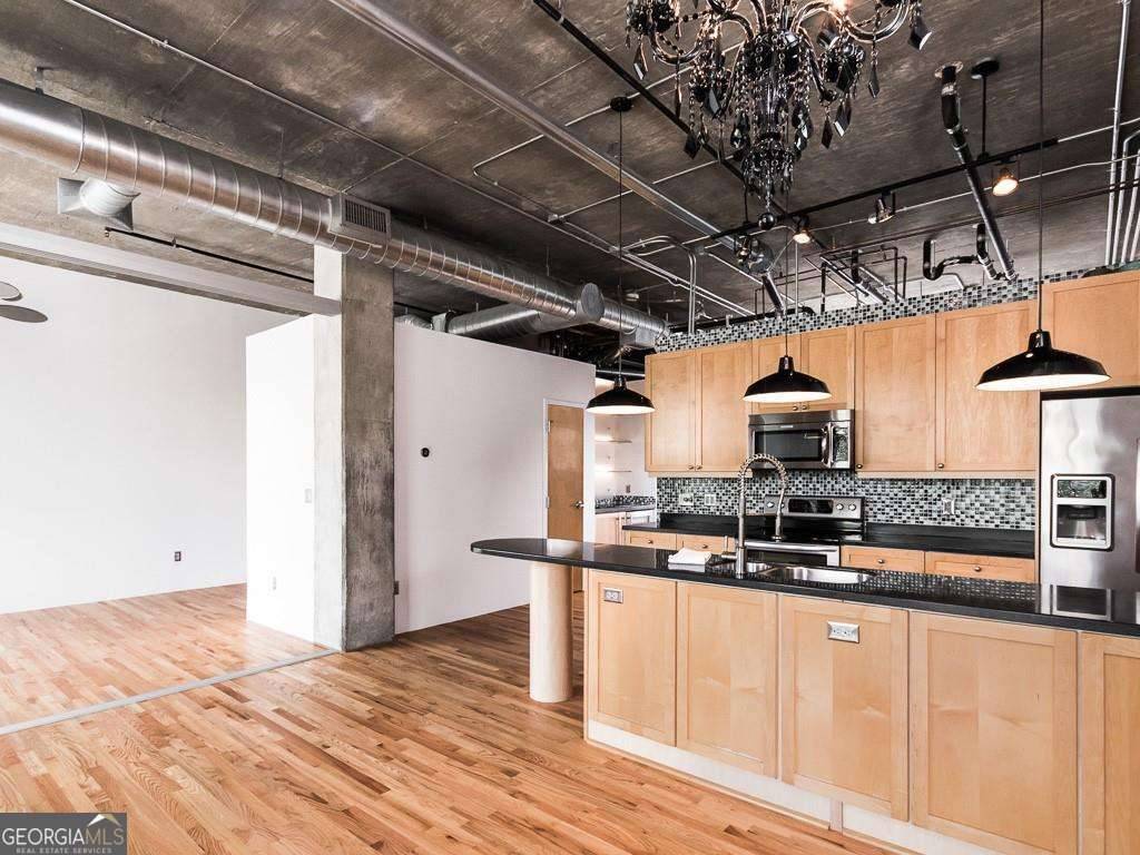 Atlanta, GA 30305,3235 Roswell RD NE #514