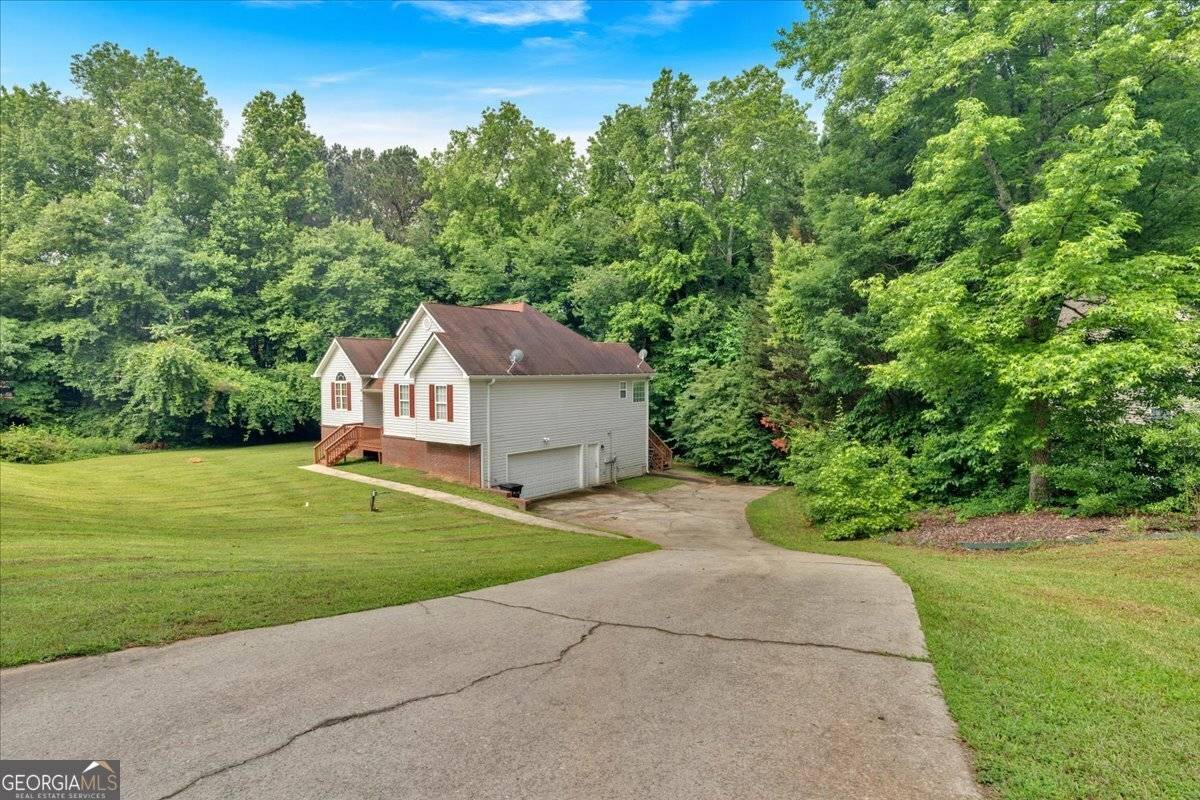 Carrollton, GA 30116,185 White Oak CT
