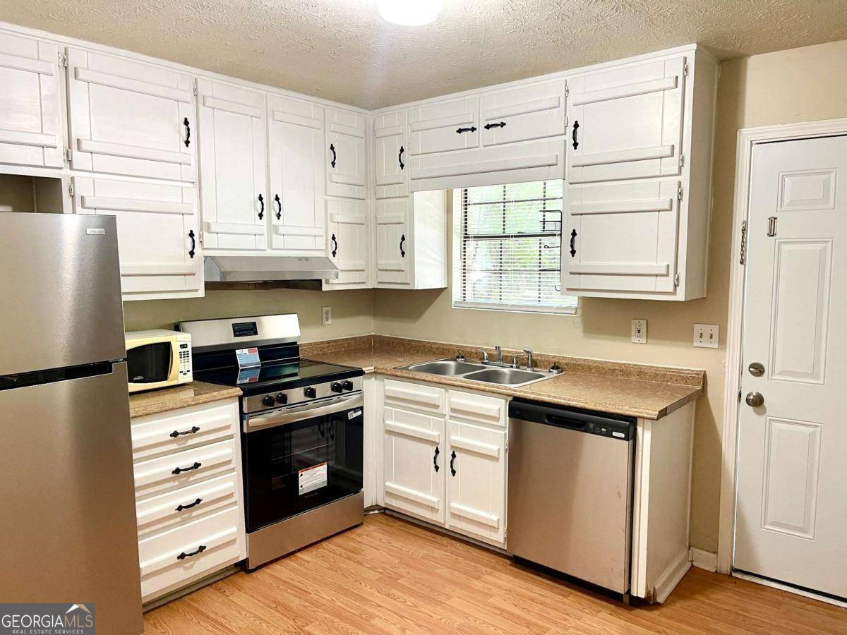 Fayetteville, GA 30215,470 S Jeff Davis #UNIT C