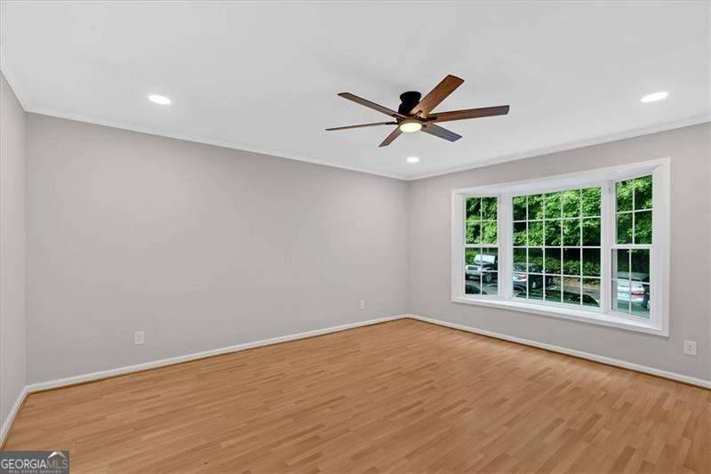 Atlanta, GA 30328,6520 Roswell RD #48