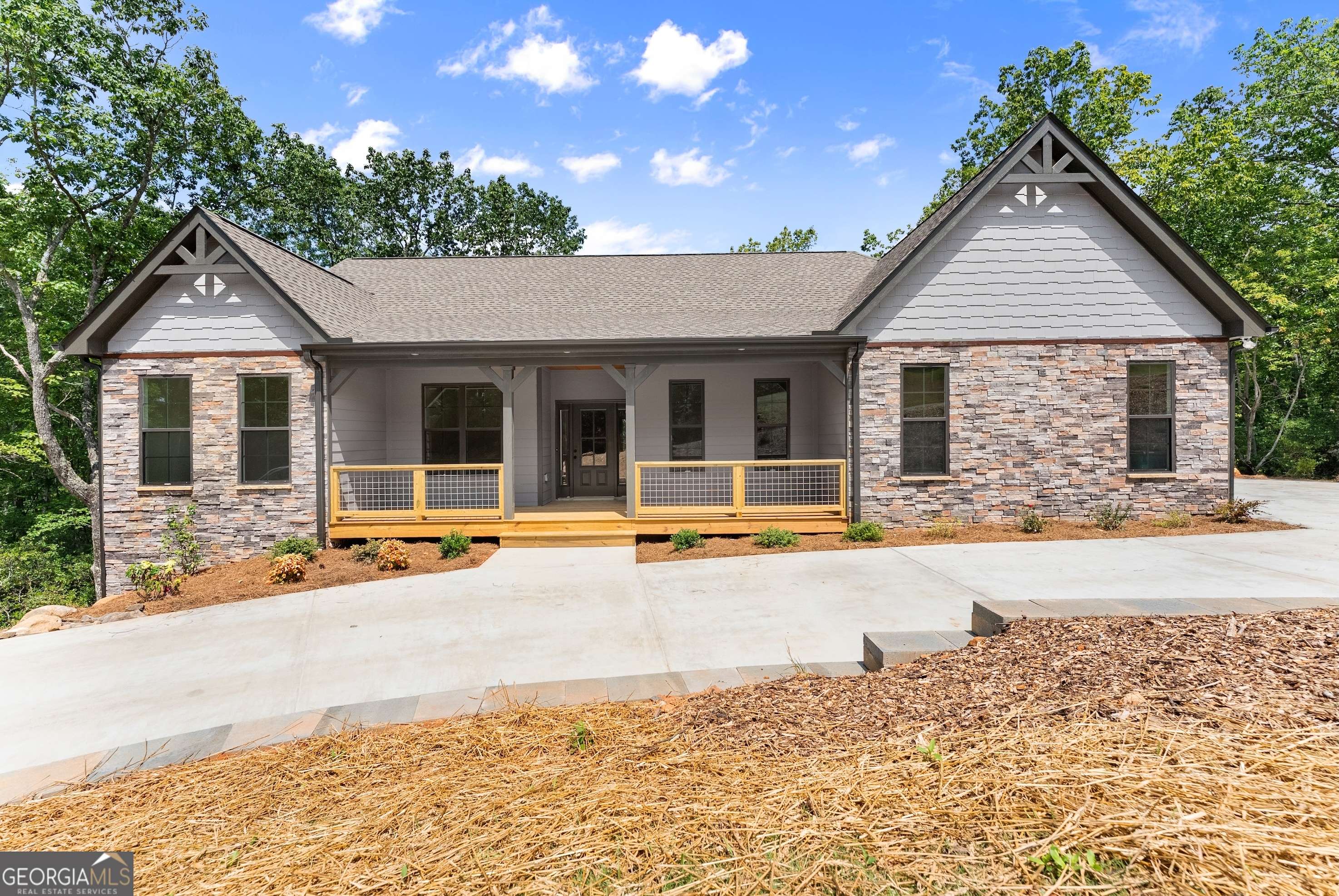Cleveland, GA 30528,148 Chimney Ridge