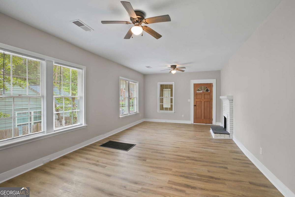Atlanta, GA 30318,556 HOLLY ST NW