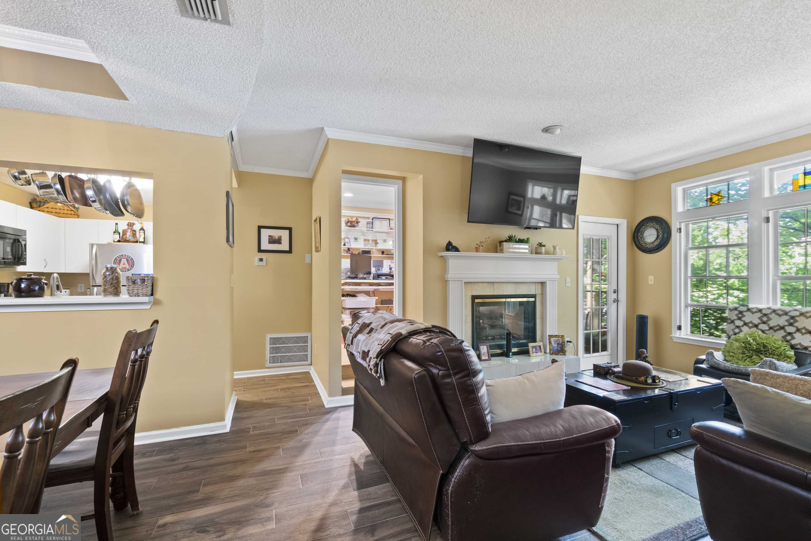 Atlanta, GA 30308,220 Renaissance Pkwy #1115