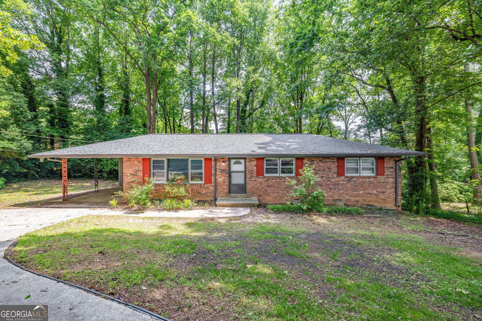 Toccoa, GA 30577,136 Briarwood DR