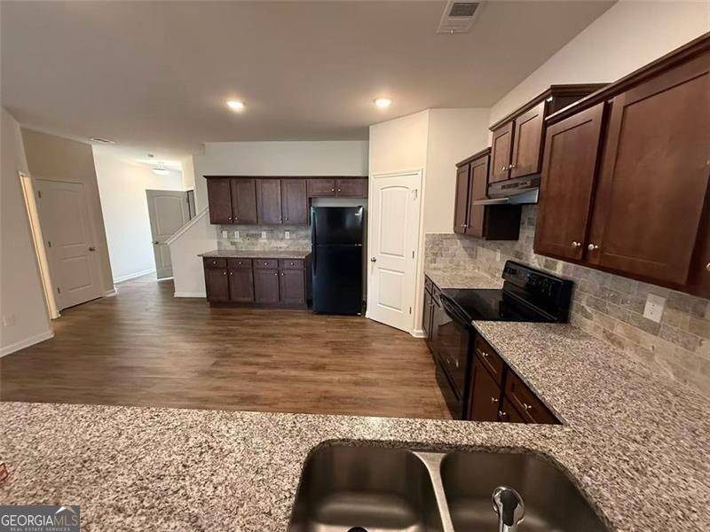 Atlanta, GA 30349,2335 HACKAMORE