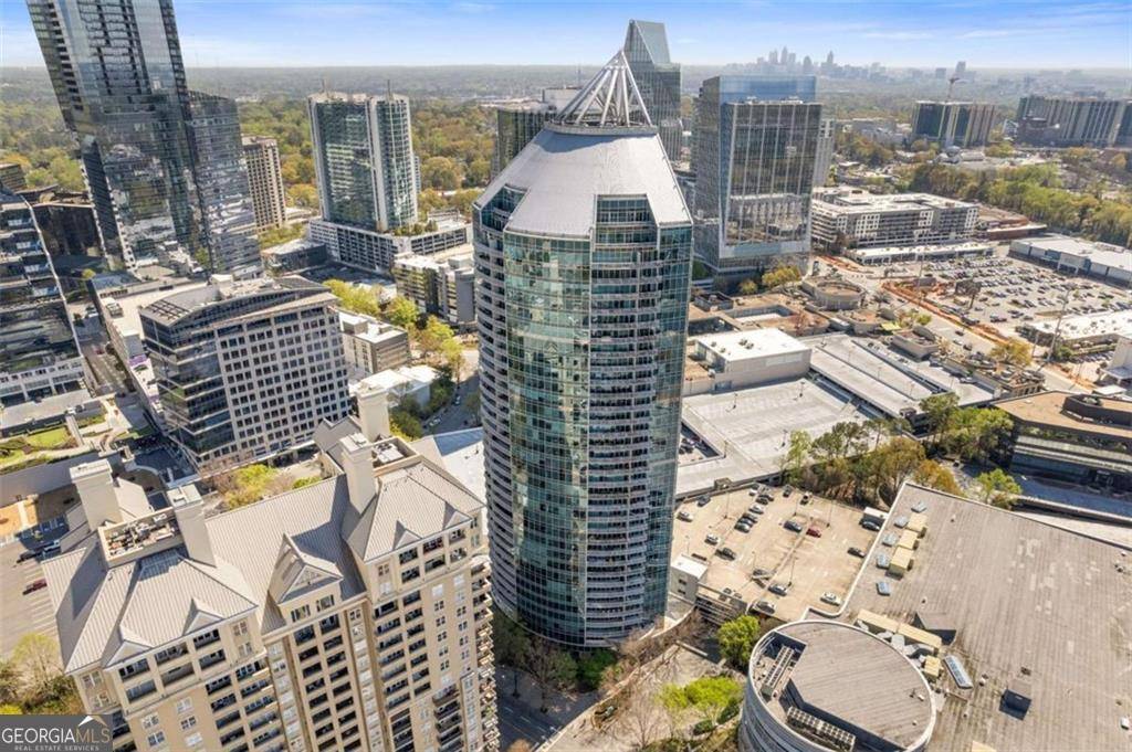 Atlanta, GA 30326,3338 Peachtree RD NE #APT 505