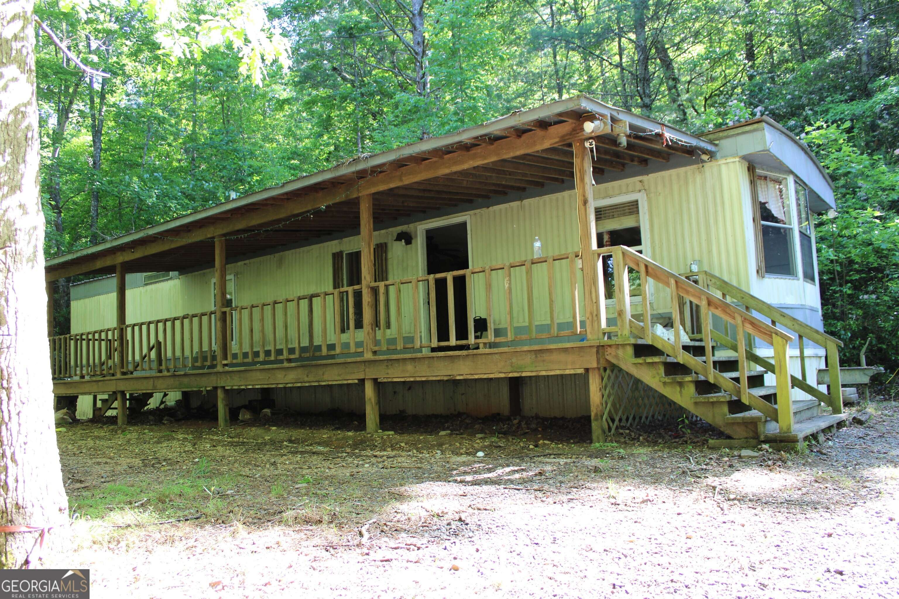 Hiawassee, GA 30546,1002 Flat Gap RD