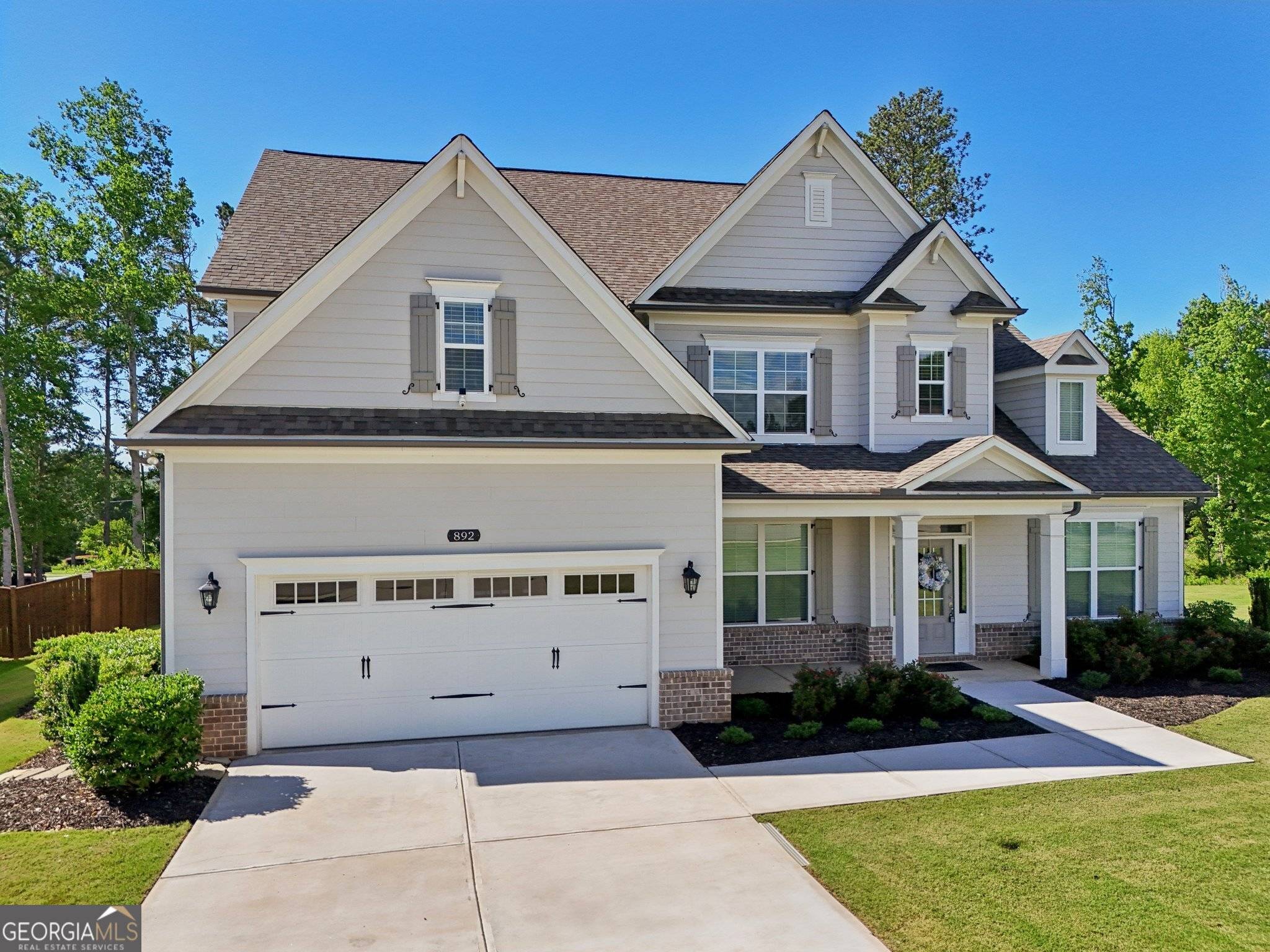 Hoschton, GA 30548,892 Champagne LN